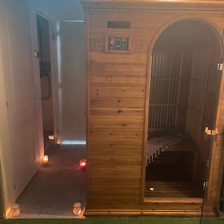 Houdarling Chalet Et Spa Hammam Jacuzzi Et Sauna Nîmes Esterno foto